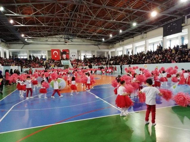 Özel Tekden İlkokulu 23 Nisan’ı Büyük Coşkuyla Kutladı