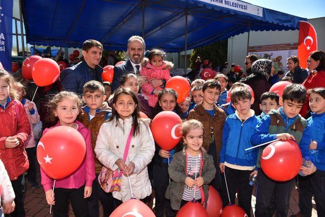 Hayvanat Bahçesi’nde 23 Nisan coşkusu