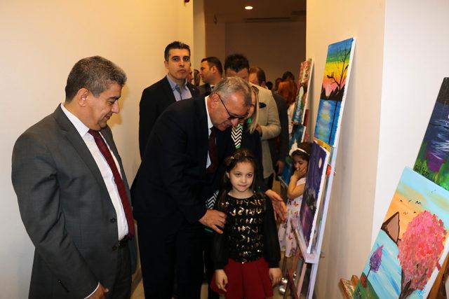 Edirne'de lösemili çocuklar yararına resim sergisi