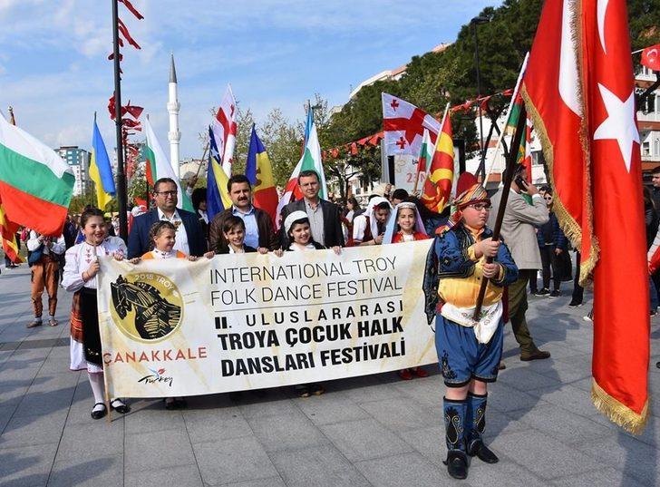 2’inci Uluslararası Troya Çocuk Halk Dansları Festivali başladı G3