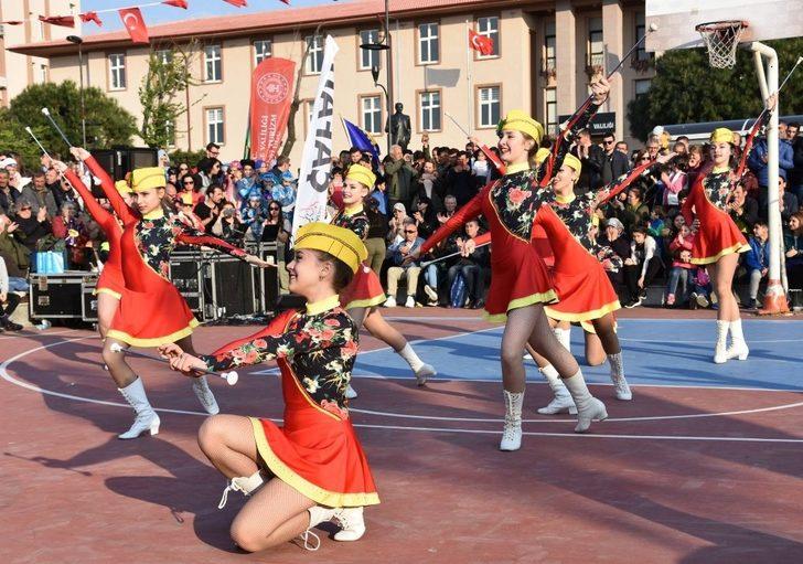 2’inci Uluslararası Troya Çocuk Halk Dansları Festivali başladı G5