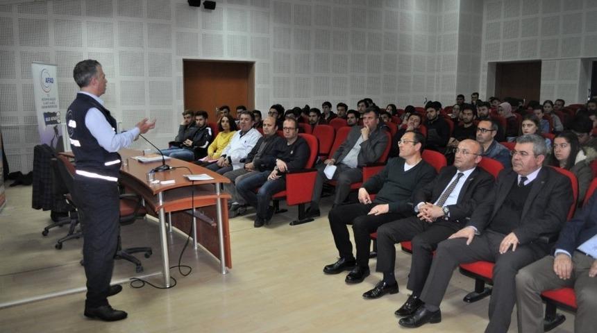 DPÜ’de ‘Temel Afet Bilinci’ semineri