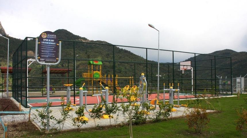 &Ccedil;amlıca Mahallesi&rsquo;ne yeni &ccedil;ocuk parkı