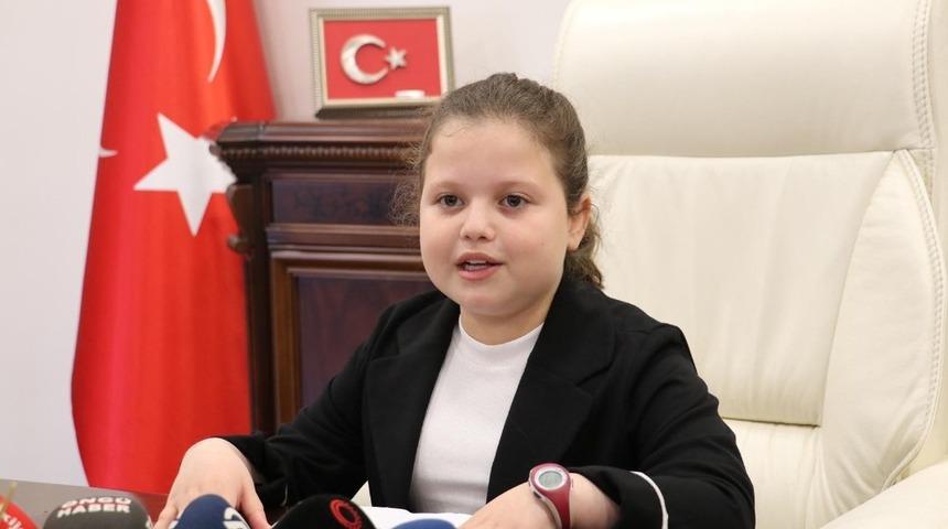 Düzce’de valilik koltuğuna Uyanık oturdu