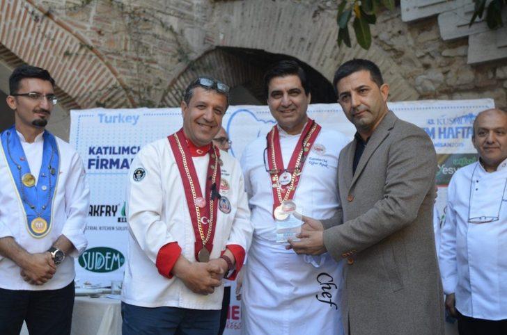 Kuşadası’nda ’Uluslararası Dünya Gözünden Türk Mutfağı’ yemek yarışması düzenlendi G3