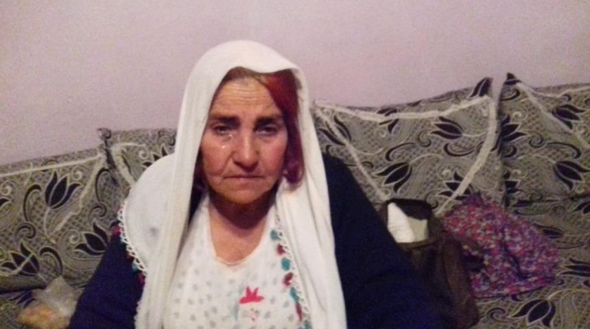 Tek başına yaşayan kadının evini yağışlar yıktı