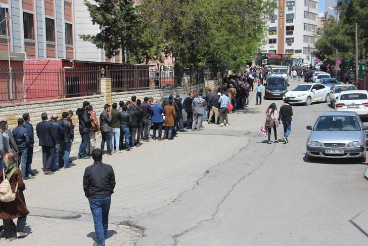 Şanlıurfa'da iş kuyruğunun sonu gelmedi G4