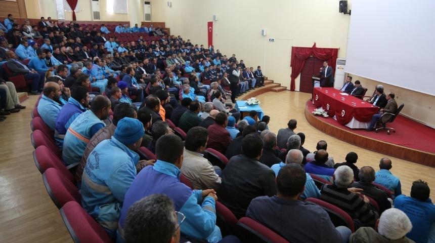 Başkan Kuş temizlik personelleriyle bir araya geldi