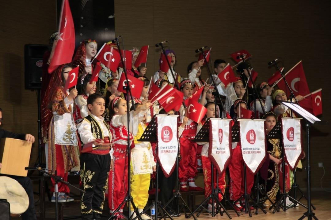 &Ccedil;ocuk korosu konserine b&uuml;y&uuml;k ilgi