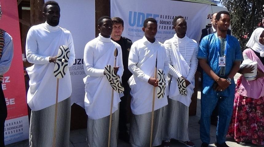 Yabancı &ouml;ğrenciler Anıtpark&rsquo;ta buluştu