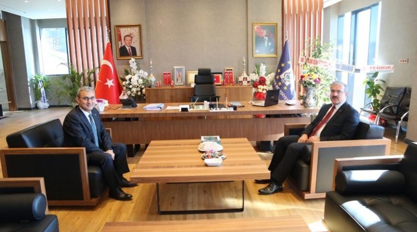 Vali&rsquo;den Başkan Işık&rsquo;a tebrik ziyareti