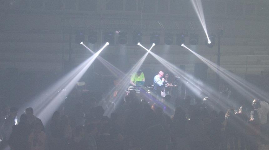 L&Ouml;SAM yararına konser