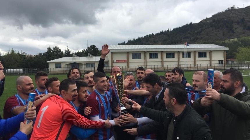 Ortahisar Belediyesi İşitme Engelliler Futbol Takımı şampiyon oldu