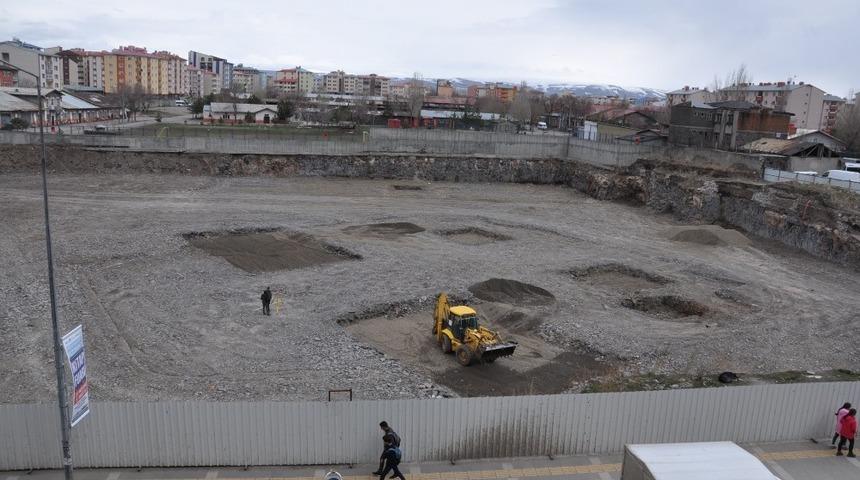 Kars&rsquo;ta Sultan Alpaslan K&uuml;lliyesi&rsquo;nin yapımına yeniden başlandı