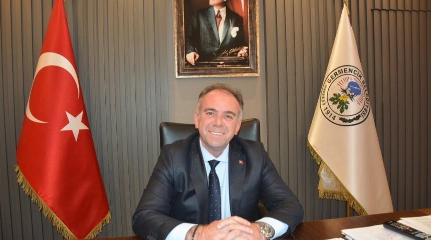 Başkan &Ouml;ndeş, 23 Nisan&rsquo;ı kutladı