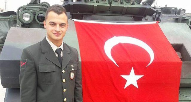 4-6 Yaş Kur’an Kursu öğrencileri, şehit Selman Çelik’in kabrini ziyaret etti