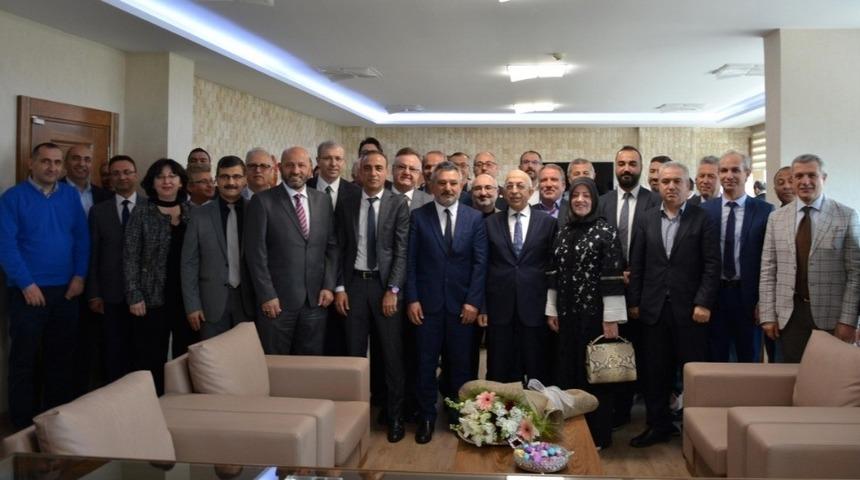 &Ccedil;OM&Uuml;&rsquo;de Rekt&ouml;rl&uuml;k Devir Teslim T&ouml;reni ger&ccedil;ekleşti