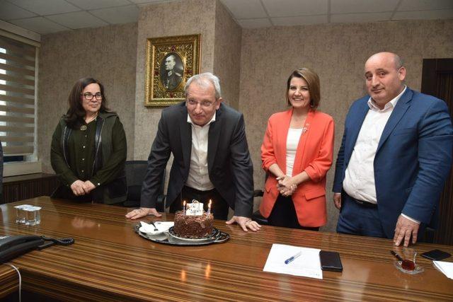 İzmit Belediyesi’nde ilk encümen