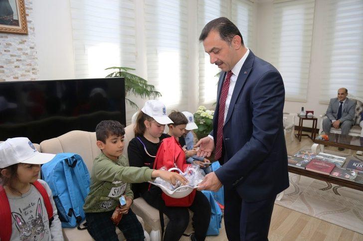 İl Emniyet Müdürü Ulucan’a, öğrencilerden ziyaret G1