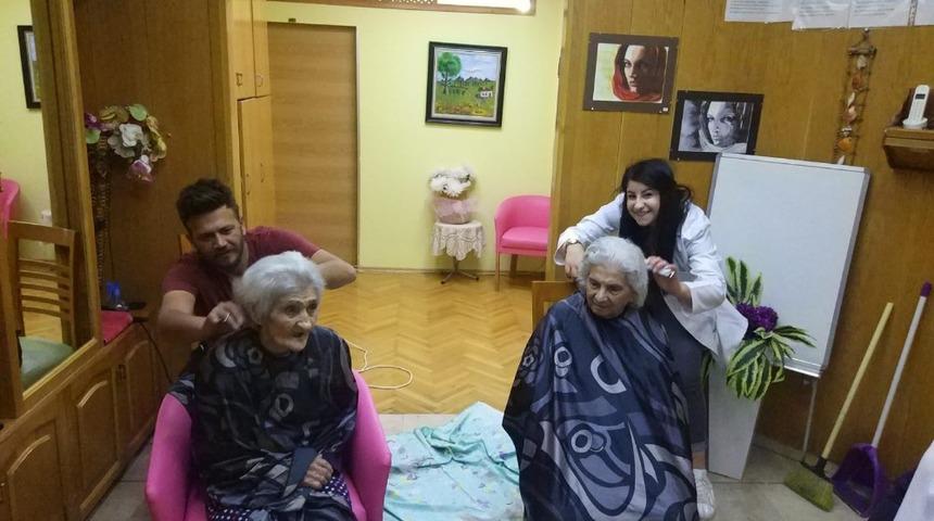 G&ouml;lbaşı&rsquo;nda mesleki eğitim &ouml;ğrencilerden anlamlı davranış