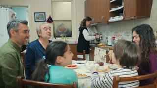 Kadın dizisinde Barış Manço'lu 23 Nisan coşkusu! Kadın 59. yeni bölüm 2. fragmanı izle!