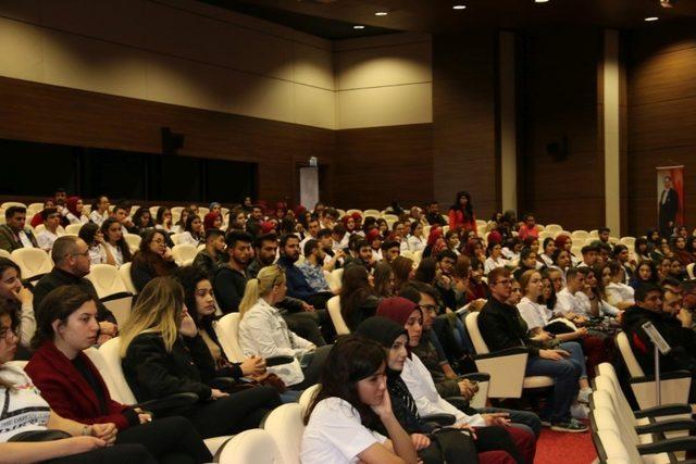 NEVÜ’de “TBMM’nin Açılışı ve Kazanımları” konulu konferans düzenlendi