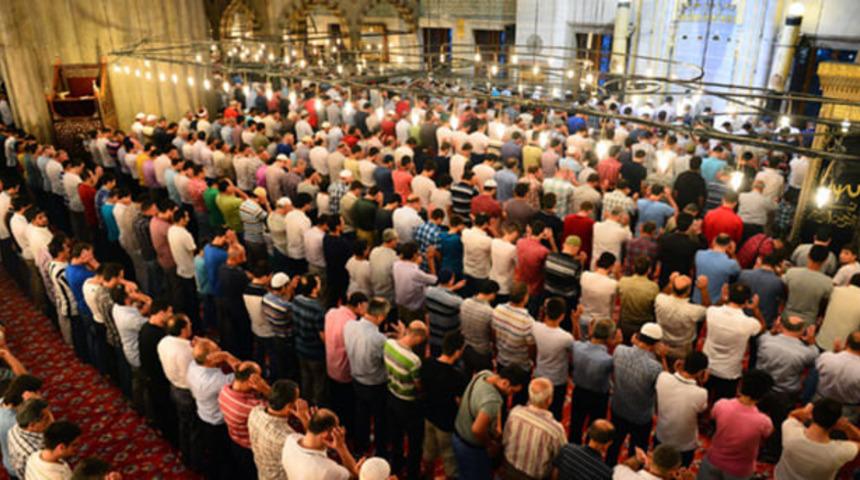 Ramazan ayı başlangıcı ne zaman? Ramazan Bayramı ne zaman başlıyor? Resmi tatil kaç gün?