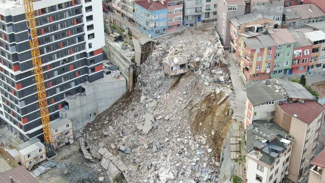 Kağıthane'de çökme ve yıkım sonrası son durum havadan fotoğraflandı