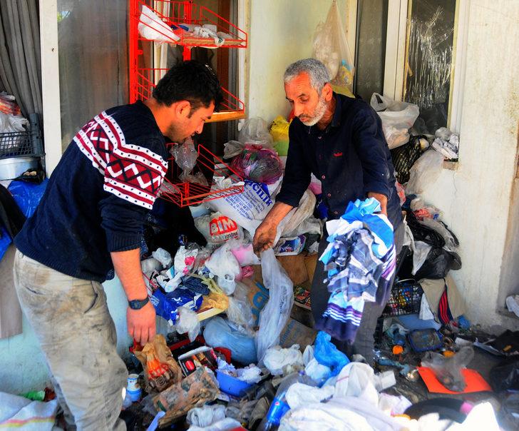 Evden 2 kamyon çöp çıktı! G1