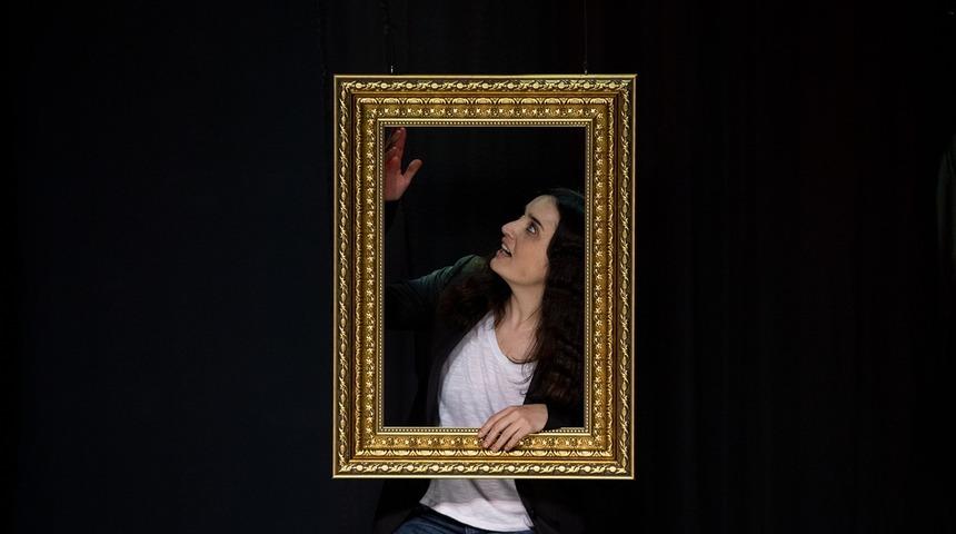 Fadik Sevin Atasoy yönetmen koltuğunda!