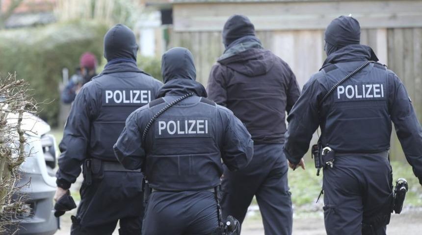 Almanya'da facia: 3 Türk genci hayatını kaybetti