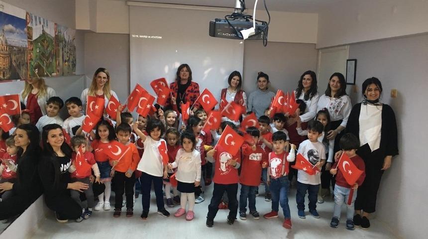 Miniklerin 23 Nisan coşkusu