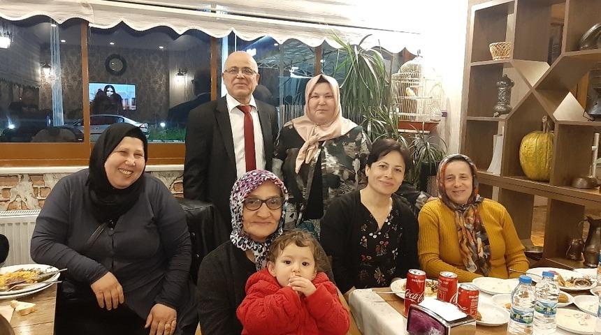 Birlik ve beraberlik i&ccedil;in k&ouml;y&uuml;ndeki kadınlarla bir araya geldi