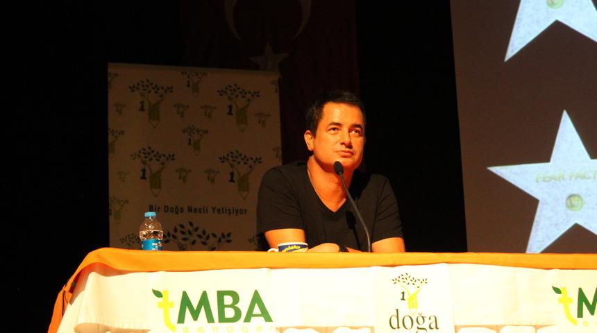 Acun Ilıcalı'ndan Fenerbah&ccedil;eli futbolculara: Bu kadro iki hocayı yemiş