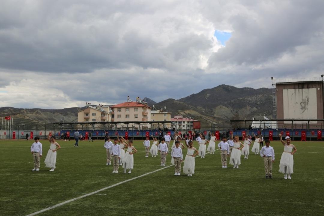 Tunceli&rsquo;de 23 Nisan coşkusu