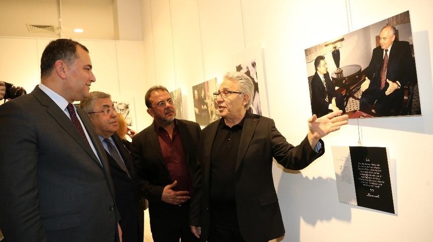 &rsquo;Z&uuml;lf&uuml; Livaneli&rsquo;yi Yetiştiren ve &Uuml;zerinde Etkisi Olan Yazarlar Sergisi&rsquo; a&ccedil;ıldı