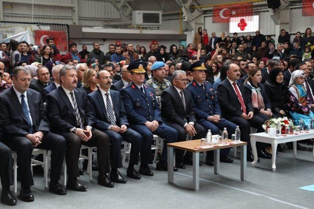 Melikgazi Belediye Başkanı Dr. Mustafa Palancıoğlu, “Geleceğimizin teminatı, çocuklarımızın 23 Nisan Ulusal Egemenlik ve Çocuk Bayramı kutlu olsun”