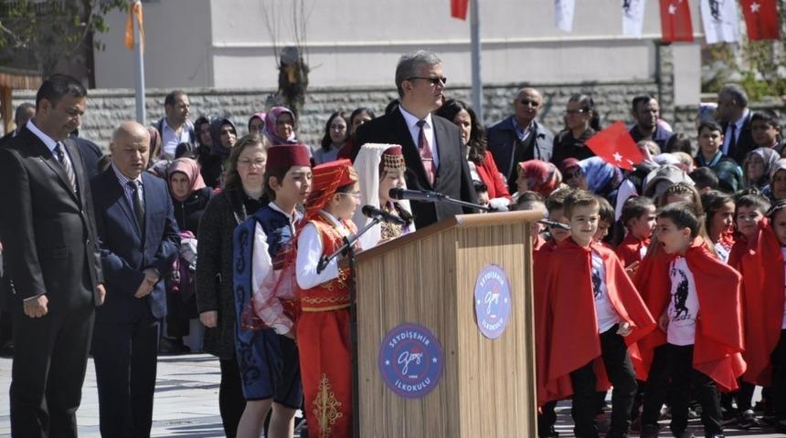 Seydişehir&rsquo; de 23 Nisan t&ouml;renle kutlandı
