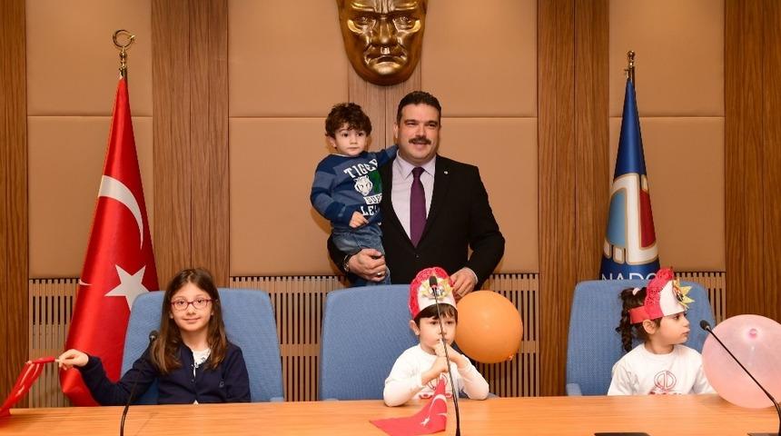 Anadolu &Uuml;niversitesi Senatosu &rsquo;23 Nisan&rsquo; &ouml;zel g&uuml;ndemiyle toplandı