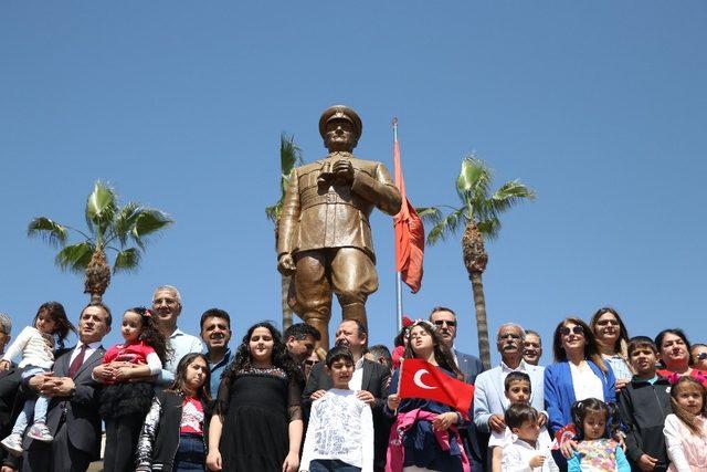 Mersin’de CHP’den alternatif 23 Nisan kutlaması