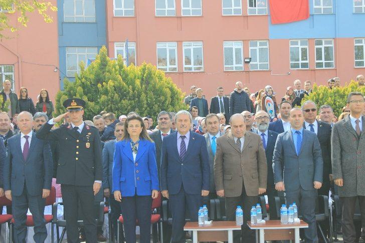 Osmaneli’ de 23 Nisan Ulusal Egemenlik Ve Çocuk Bayramı coşkusu G2