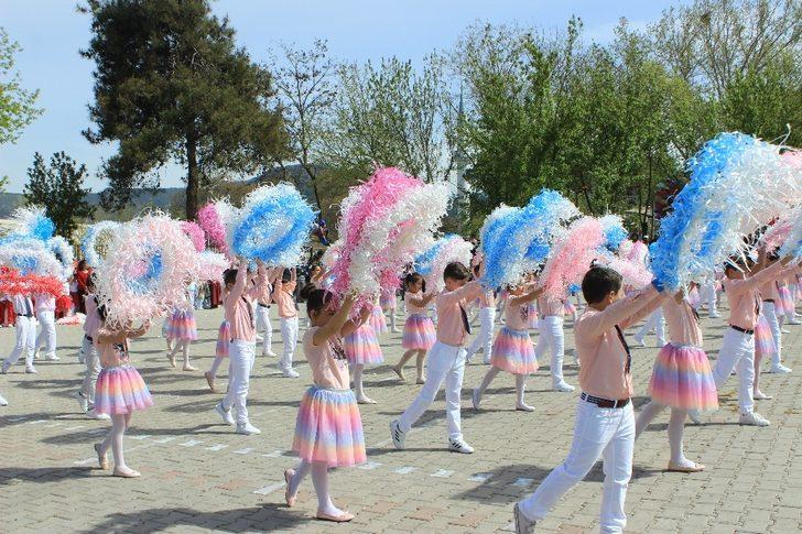 Osmaneli’ de 23 Nisan Ulusal Egemenlik Ve Çocuk Bayramı coşkusu G5