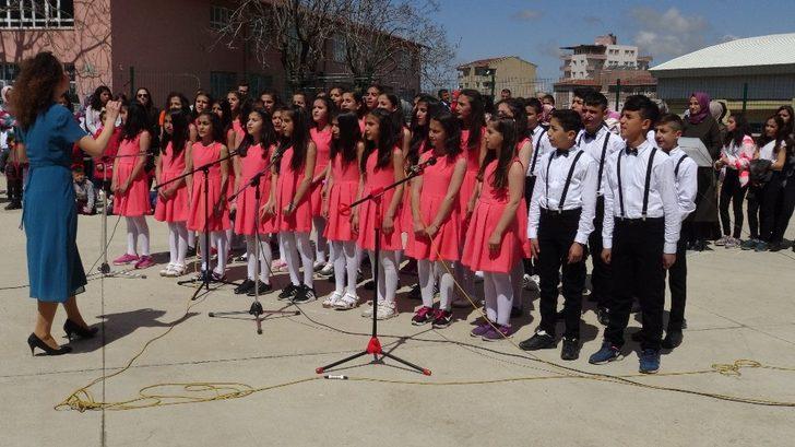 Gercüş’te 23 Nisan Ulusal Egemenlik ve Çocuk Bayramı coşkuyla kutlandı G5