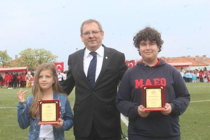 Ayvalıklı çocukların ’23 Nisan’ coşkusu G5