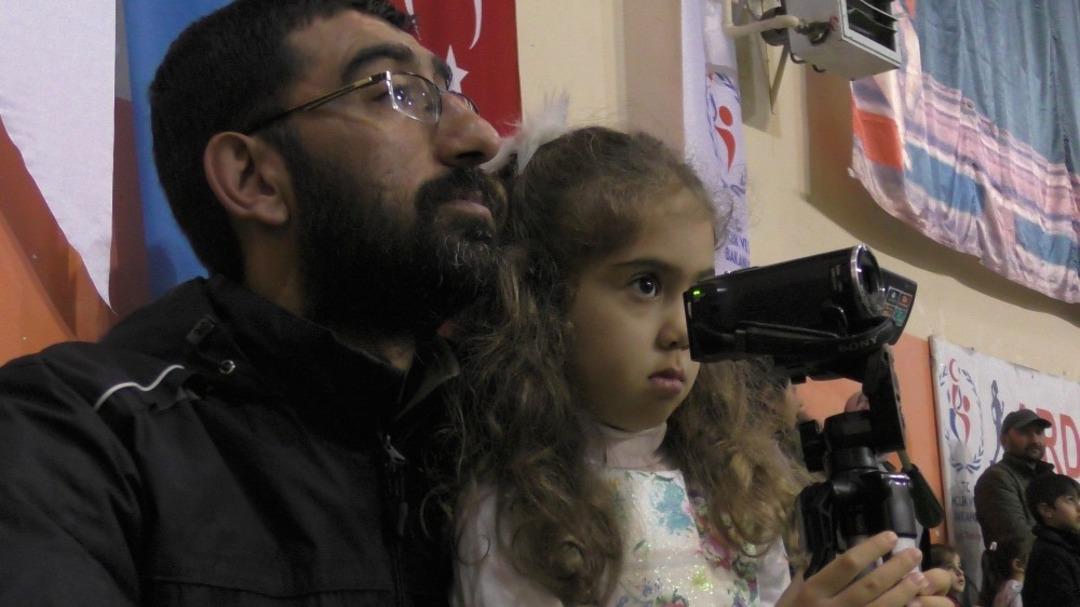 23 nisanda gazeteci babasının mesleğini devraldı