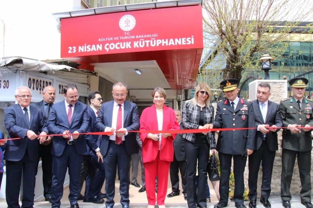 Siirt&rsquo;te 23 Nisan &ccedil;ocuk k&uuml;t&uuml;phanesi hizmete a&ccedil;ıldı