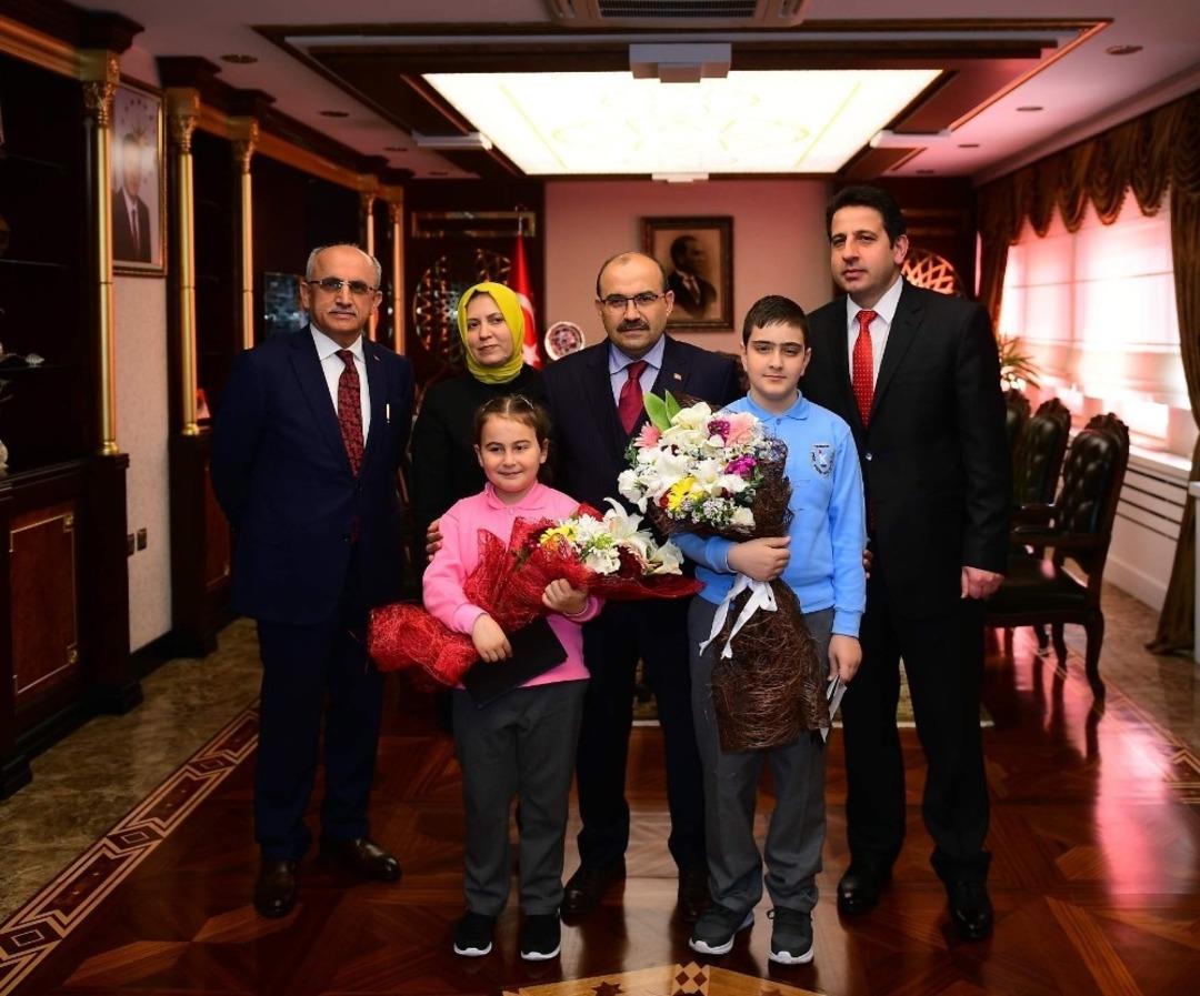 Trabzon&rsquo;da, 23 Nisan Ulusal Egemenlik ve &Ccedil;ocuk Bayramı Kutlamaları