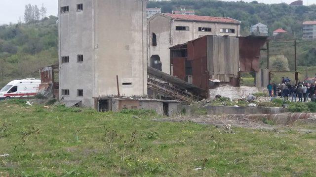 Tuğla fabrikasında toprağın altında kalan işçi öldü