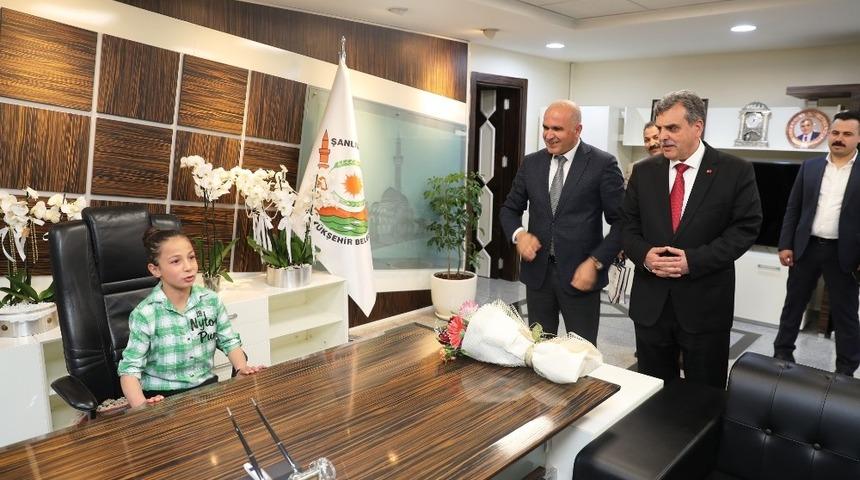 Beyazgül başkanlık makamını çocuklara devretti