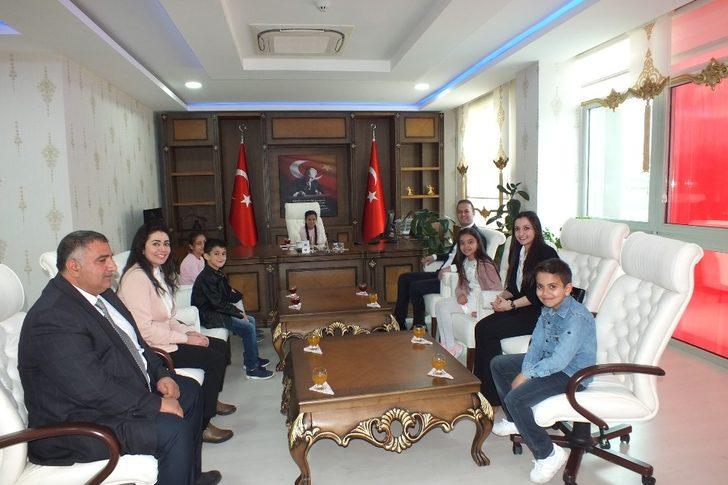 Kaymakam koltuğuna oturdu, yeni seçilen belediye başkanı babasını arayıp tebrik etti G2